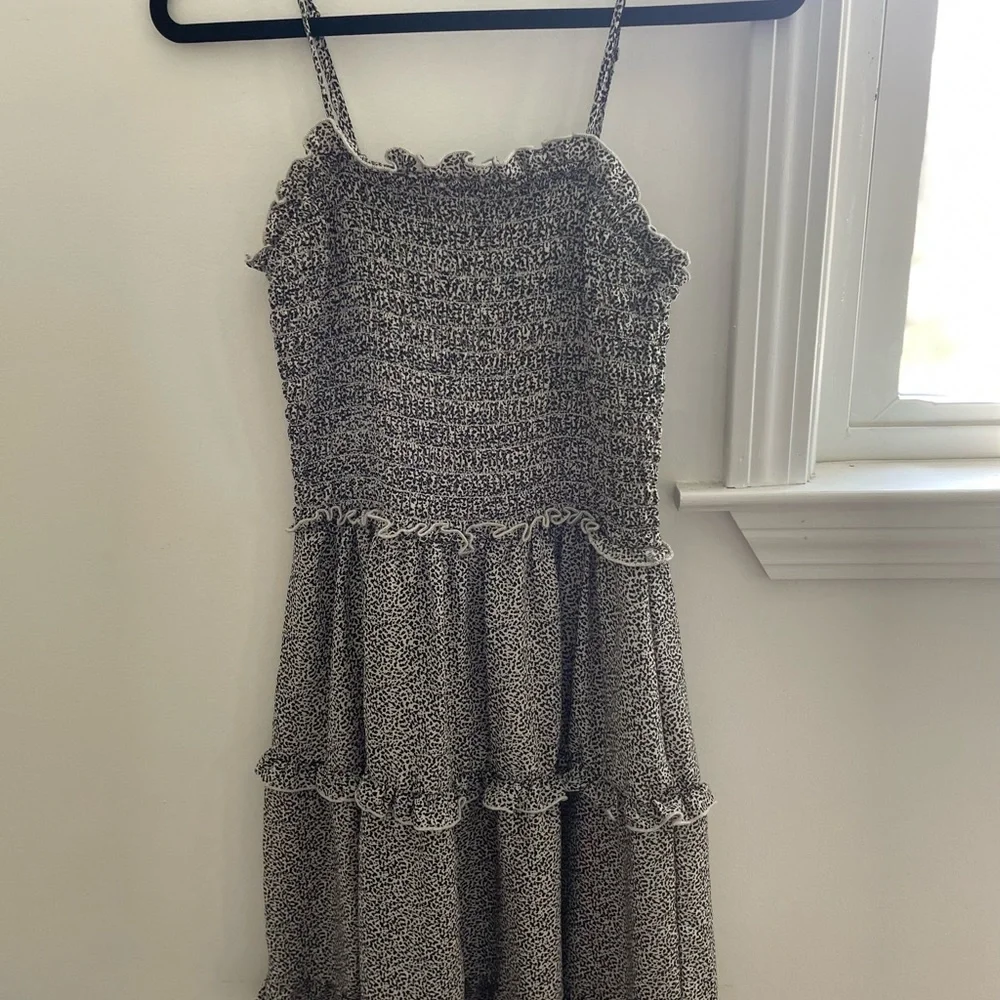 Cheeta Ruffle Dress - Picture 2 of 4